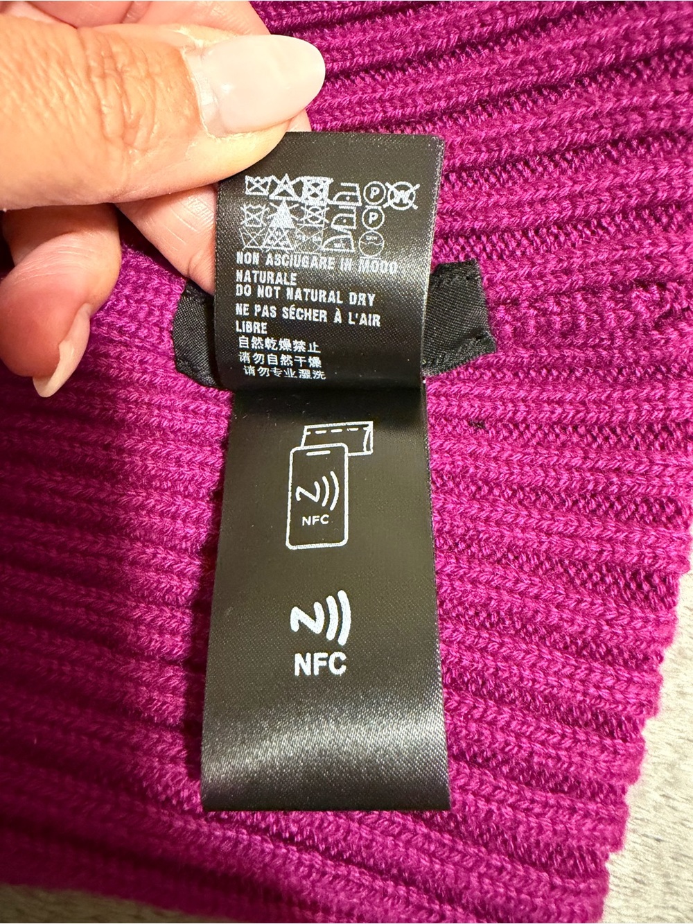 NWOT Prada Purple Ribbed Knit Cashmere Beanie Size Medium - Picture 4 of 5